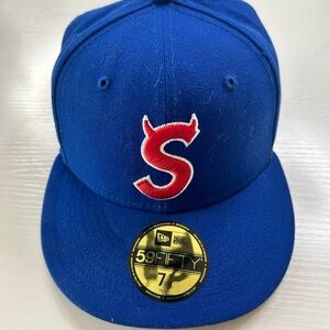 SUPREME x New Era Devil S Logo Fitted Hat Cap ROYAL BLUE 7 1/8 NEW! F/W 2022